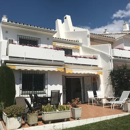 4 Bedroom Townhouse Puerto Banus Apartment *